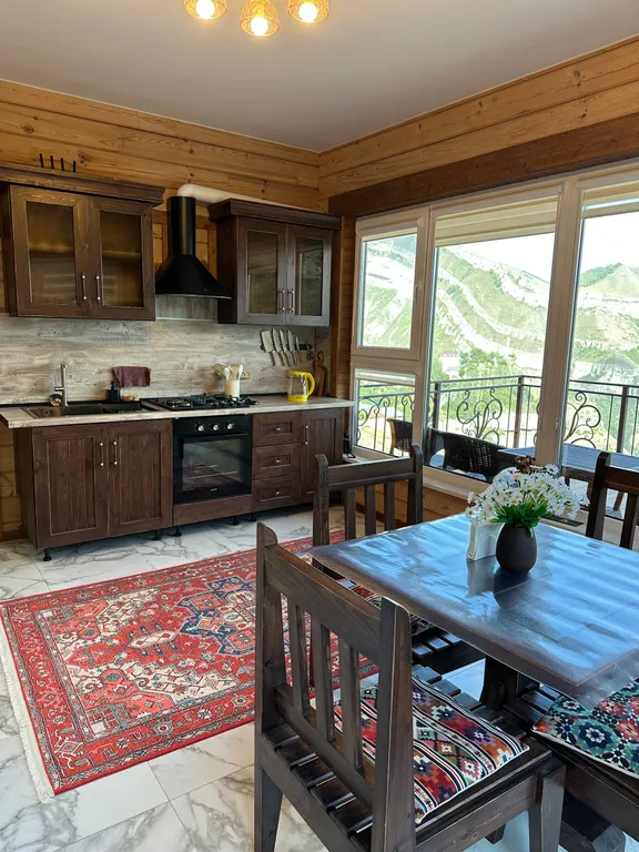 Роскошный эко дом Аквамарин с террасой у водопада и леса