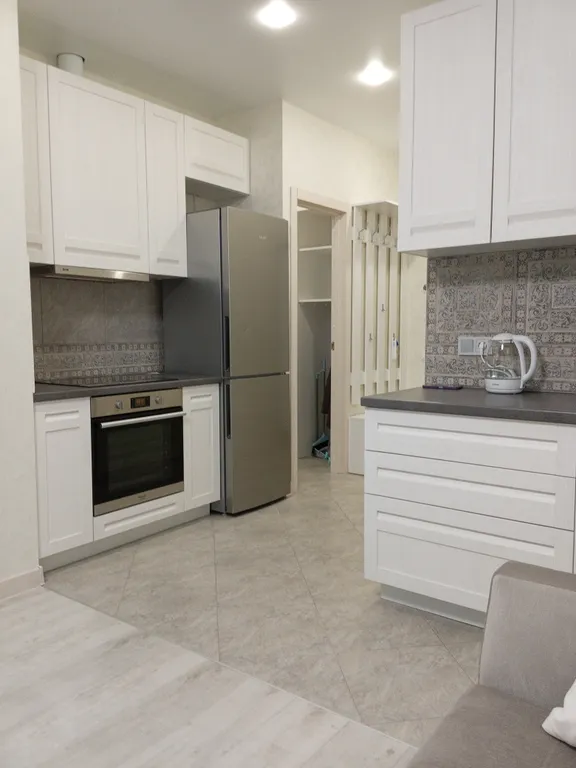 Уютная современная евродвушка с шикарным видом из панорамных окон