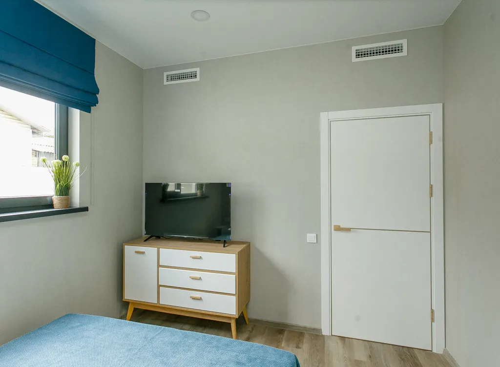 Коттедж с теплым бассейном и банным комплексом, недалеко от моря