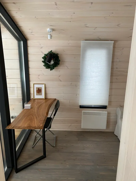 Дача в лесу с панорамными окнами