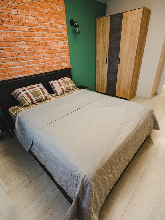 Евро-2 Апартаменты Есенин Smart