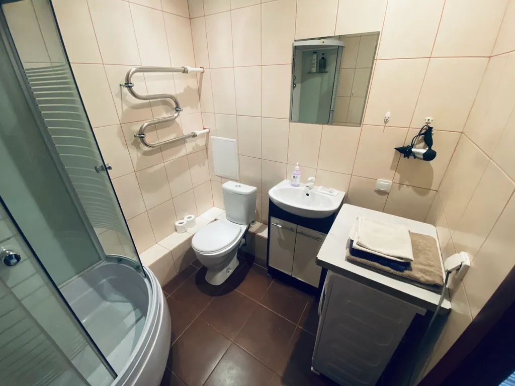 Квартира прямо у метро