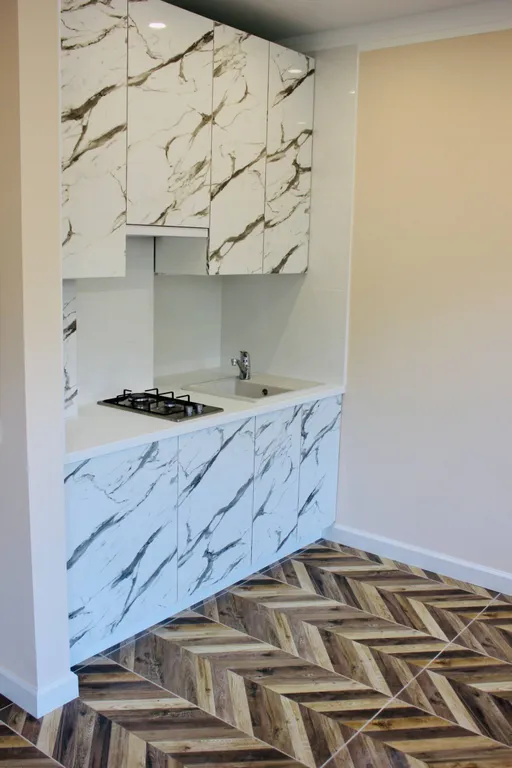 Уютная студия с видом на лес