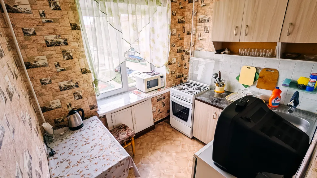 Двухкомнатная квартира в самом центре, рядом с площадью и Ледовой ареной