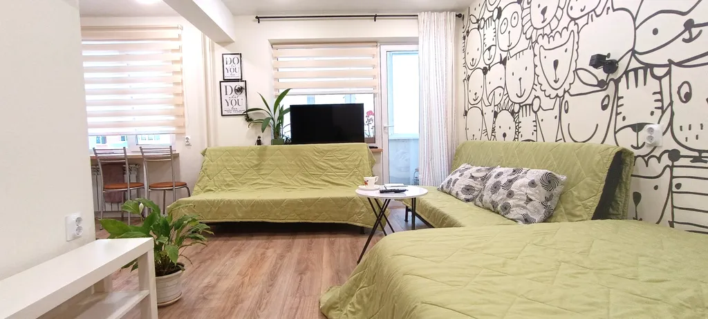 Квартира Кв-студия с отдельной спальней с лоджией Центр в5мин, напротив универа — аренда посуточно в Могилёв