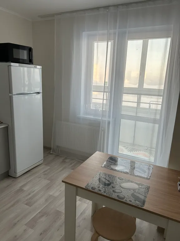 Новая квартира в центре города — аренда посуточно в Верхняя Пышма