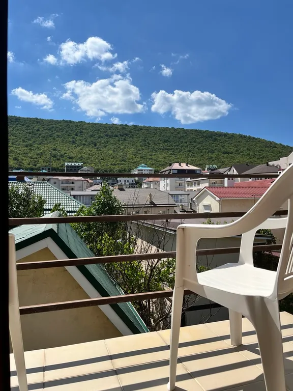 Уютная студия с видом на горы