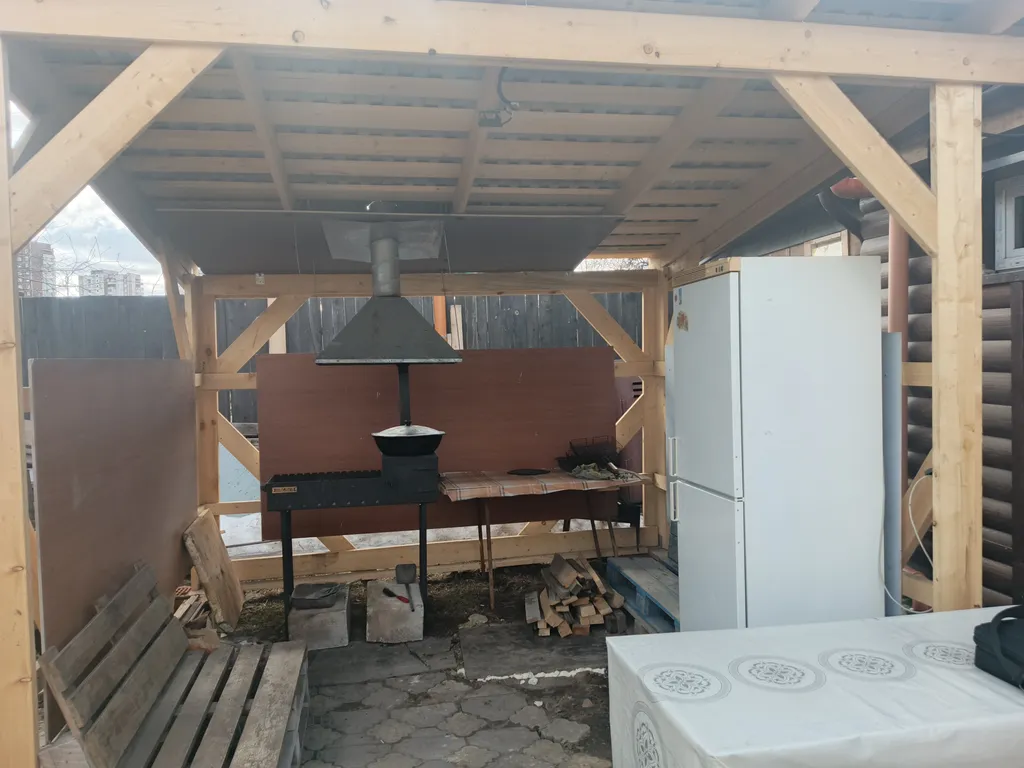 Большой 2х этажный  вместительный дом 270кв.м