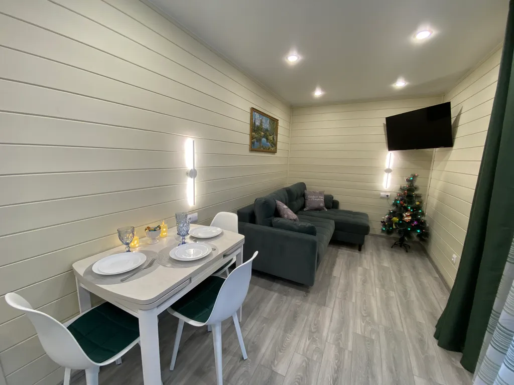 Уютный дом в черте города