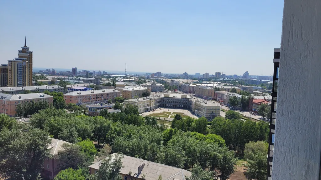 Просторная квартира студия с шикарным видом на город