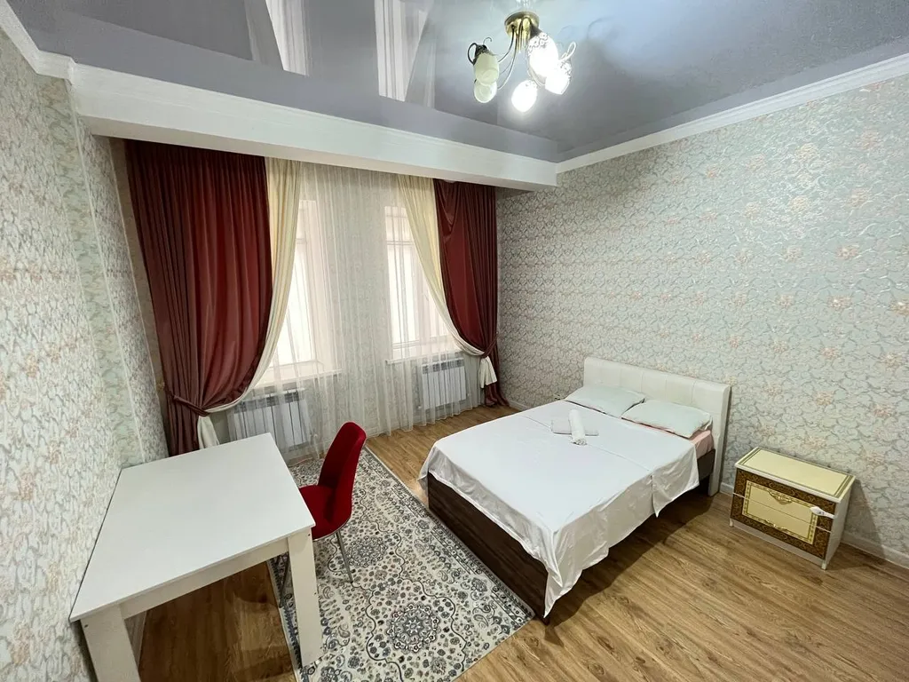 У себя дома