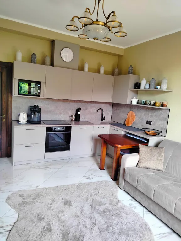 2-комнатный апартамент с видом на Аигбу