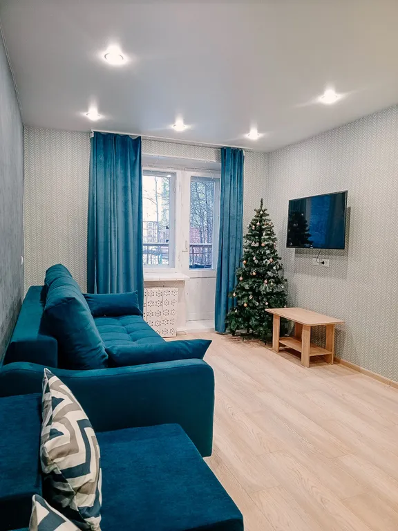 Свежая трешка с раздельными комнатами в тихом районе города