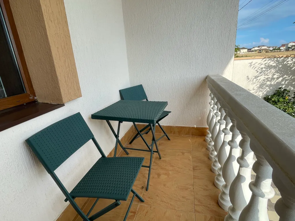 Двухкомнатная квартира с террасой с видом на море