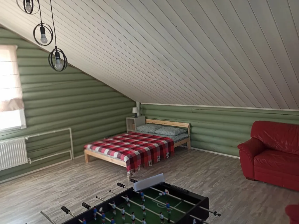 Уютный бревенчатый дом Life veranda на берегу пруда с баней на дровах