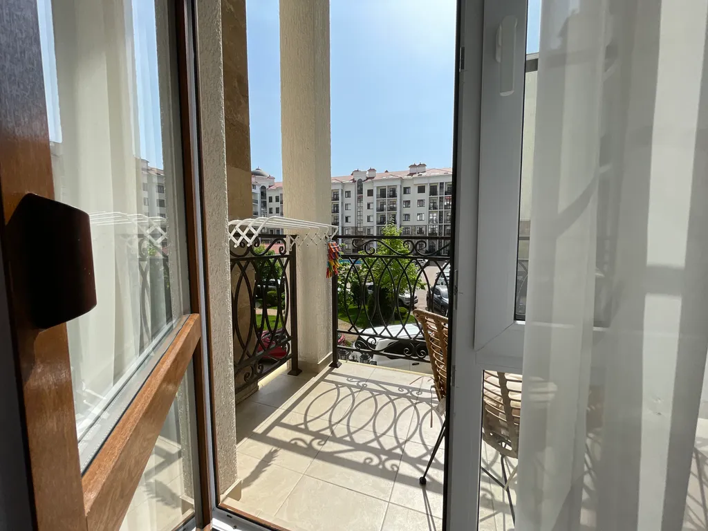 Новые апартаменты 1 береговая ЖК Изумрудный Город