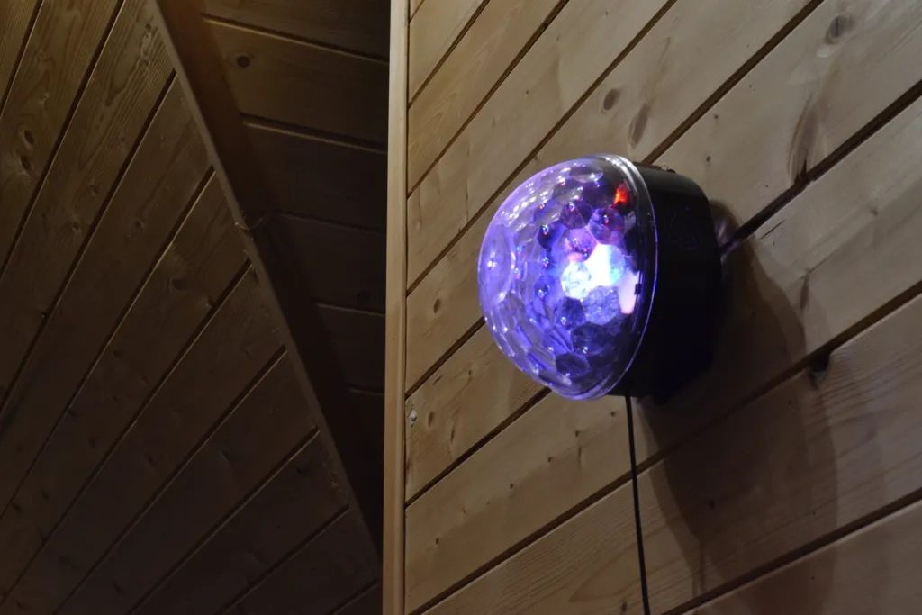 Коттедж у Белой Скалы с беседкой