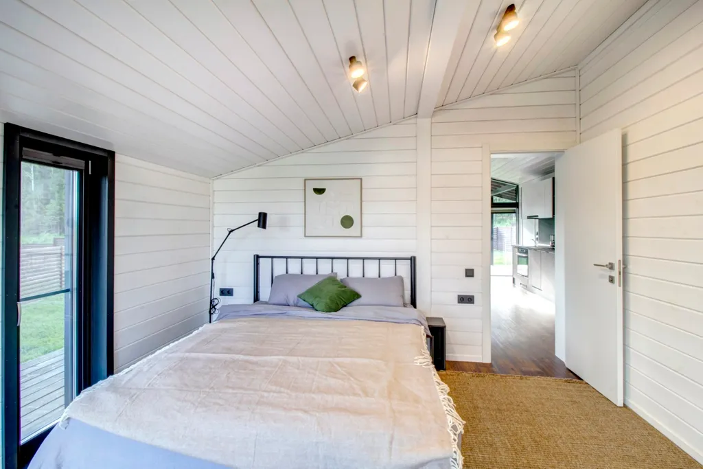 Уютный дoм с видом нa лес