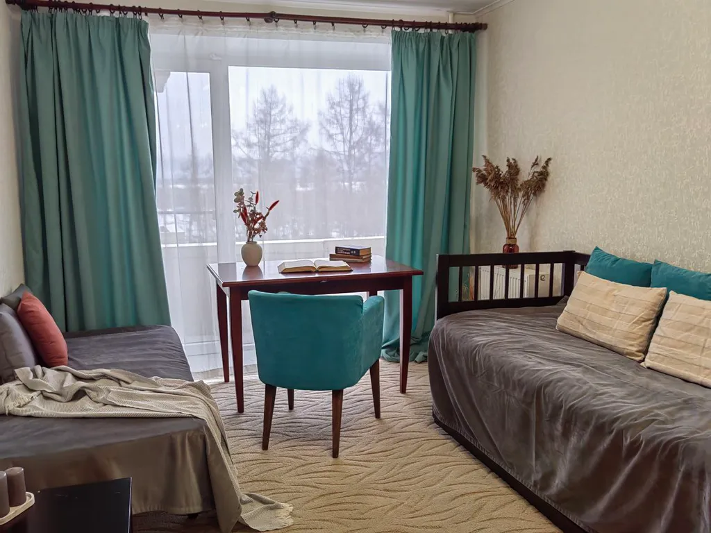 Видовая двухкомнатная квартира в 300 метрах от пляжа