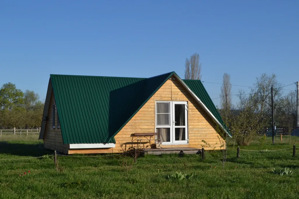 Коттедж у Белой Скалы с беседкой