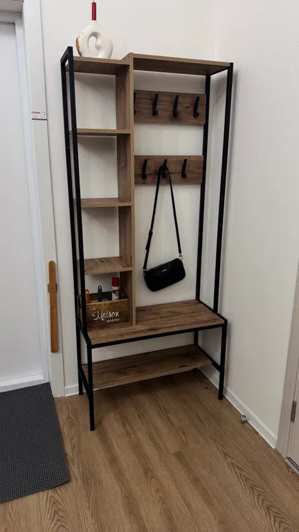 Евродвушка с высокими потолками и большими окнами, 2 кровати