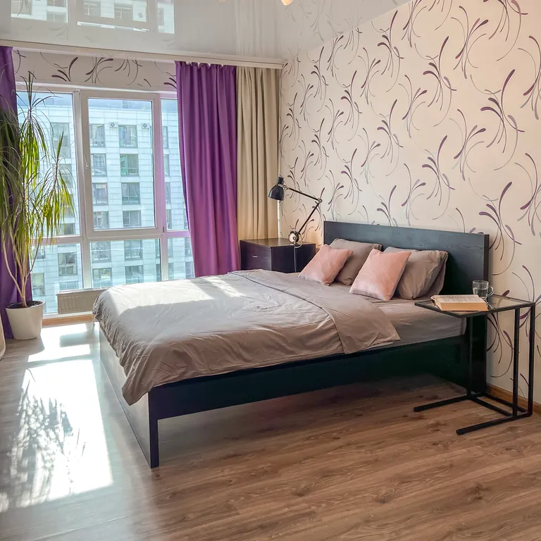 Большая семейная квартира с джакузи, двумя спальнями, кухней-гостиной — аренда посуточно в Балашиха