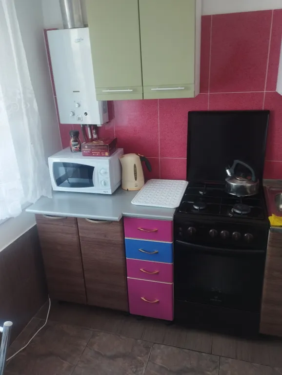 Горячая вода, тёплая уютная квартира в центре города 5 минут от трассы