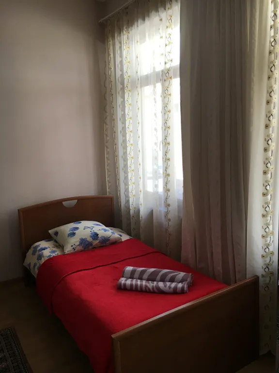 Квартира 2-комнатная Квартира — Батуми