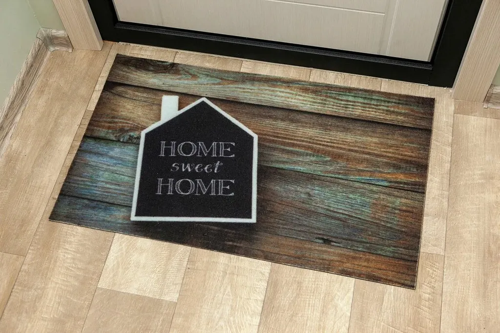 Стильная студия возле метро для двоих гостей