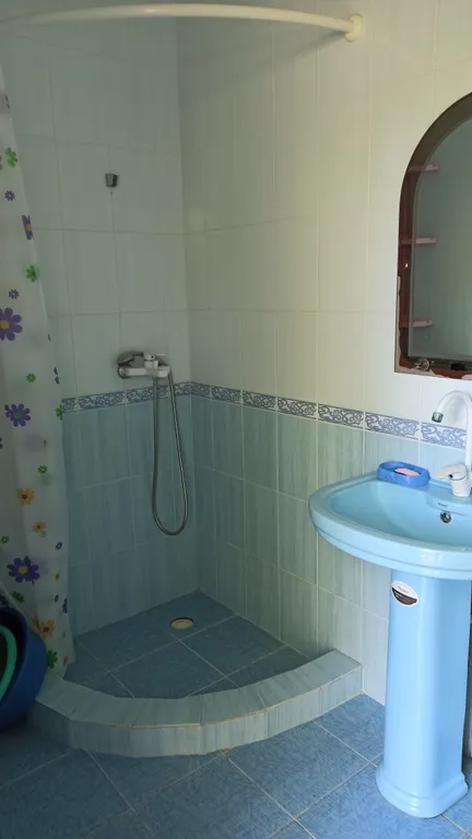 Коттедж Комфортный дом в 2х уровнях на берегу моря — Марьино