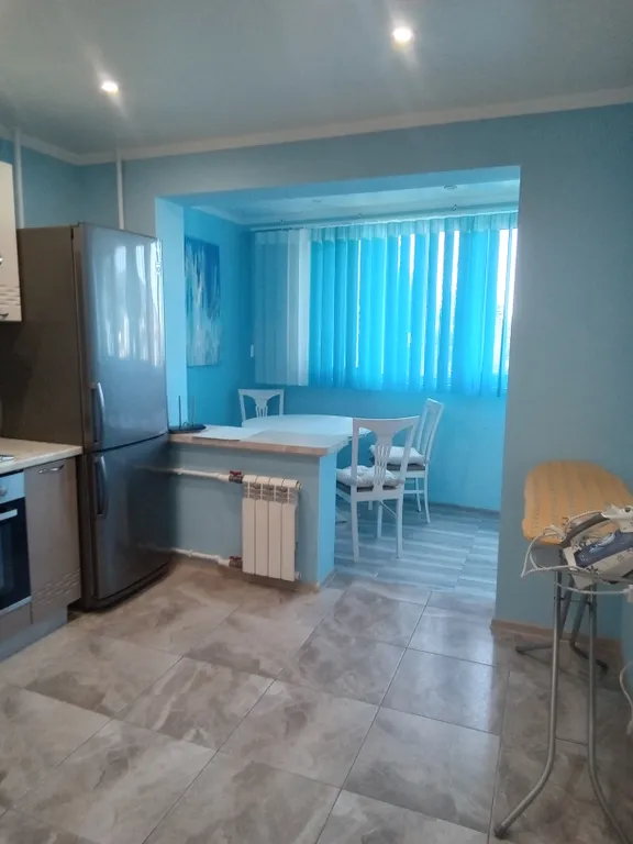 Просторная квартира центр города с видом на море и горы