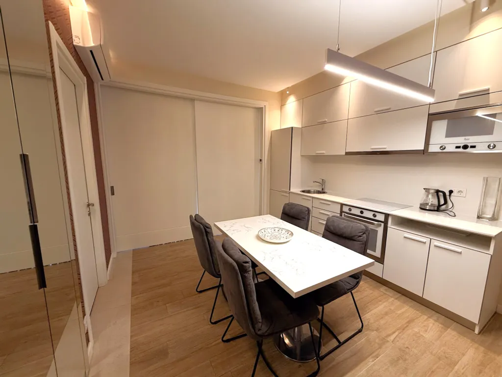 Двухкомнатная квартира с видом на море, Porta Batumi Tower