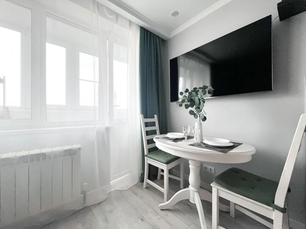 Студия для двоих с лоджией