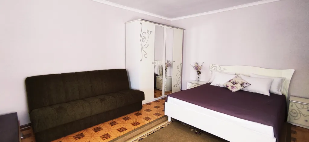 Коттедж с видом на бассейн