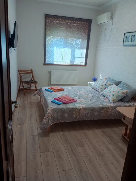 Квартира Просторная квартира в 5 минутах от моря с отдельным входом — Геленджик