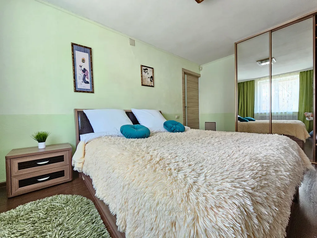 Апартамент у реки