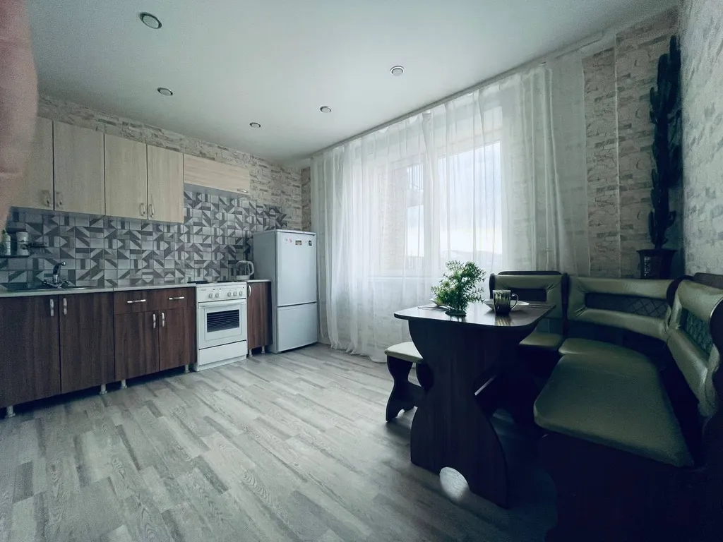 Хорошая квартира в новом доме — аренда посуточно в Красноярск