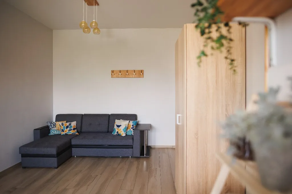 Современный уютный дом с панорамным остеклением