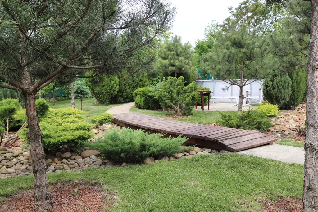 Загородный дом-шале "Pinebrook", аренда, у реки Дон. Сезонный бассейн.