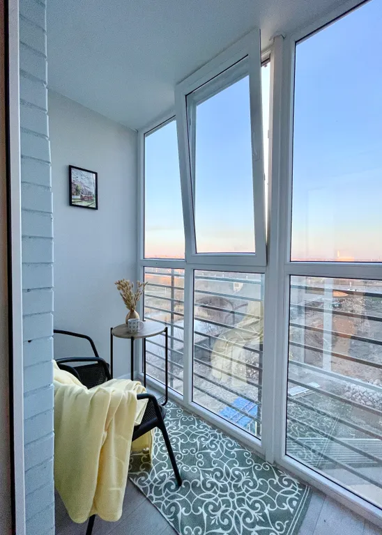 Квартира Уютная студия с видом на метромост — Омск