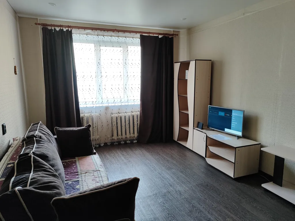 Квартира 1-комнатная Квартира — Тихвин