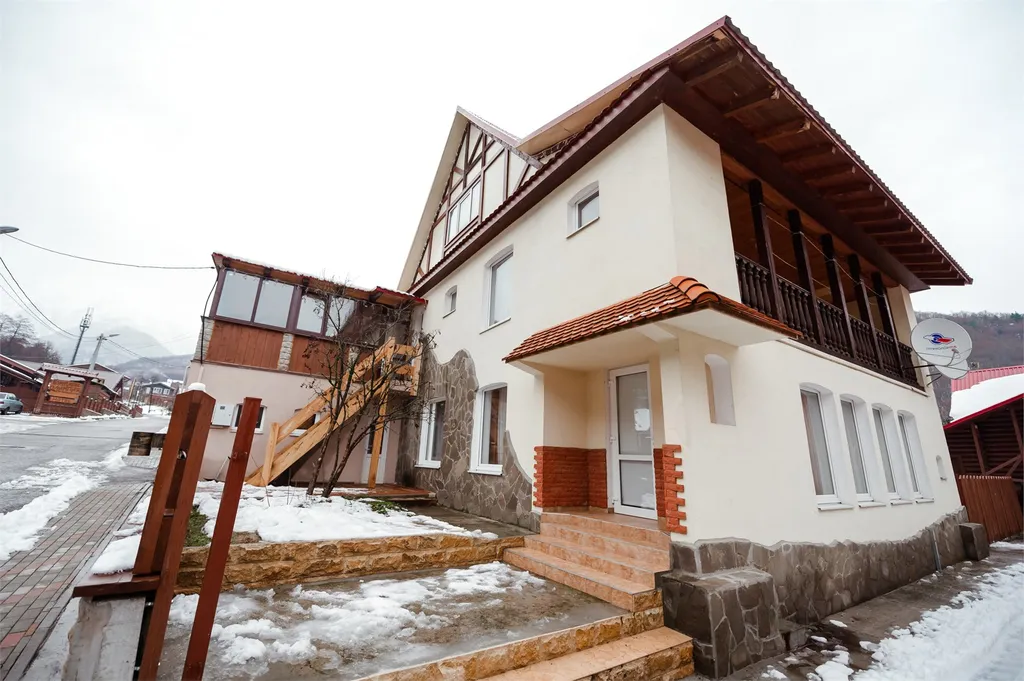 4-комнатный Дом