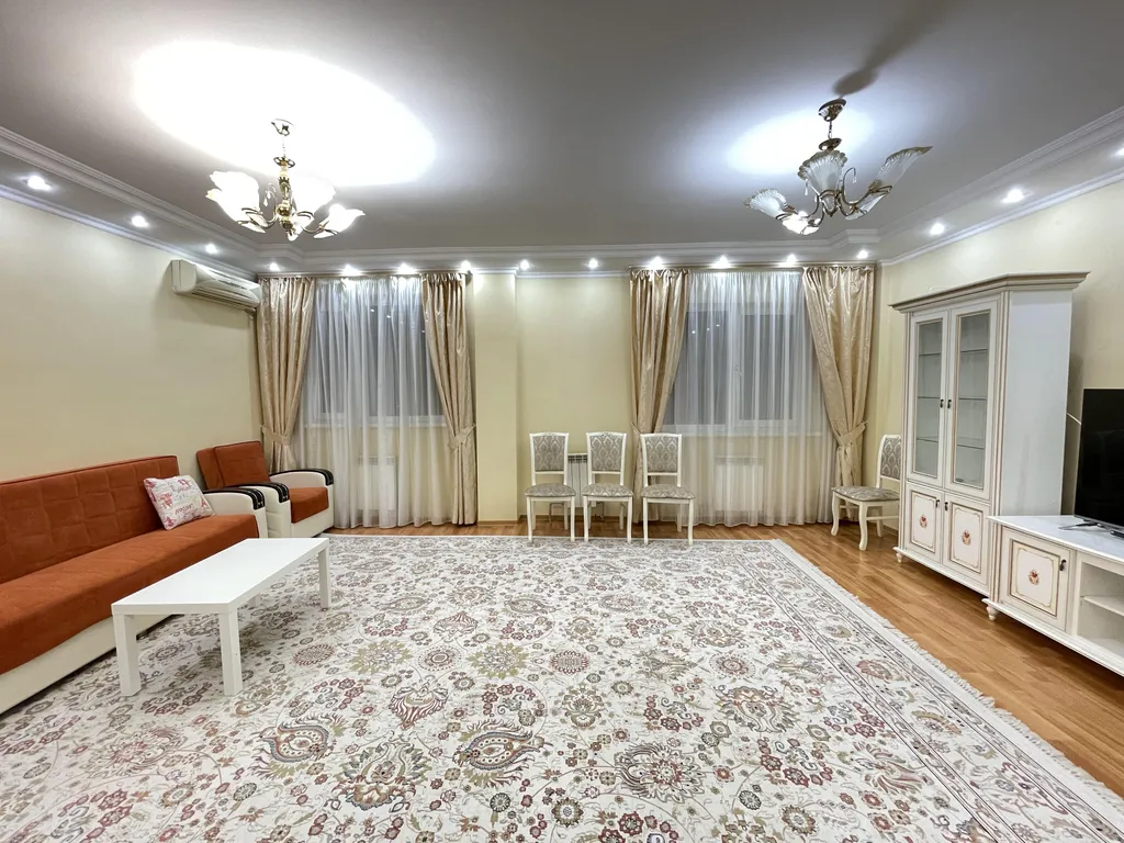 Светлая и солнечная 3-комнатная квартира