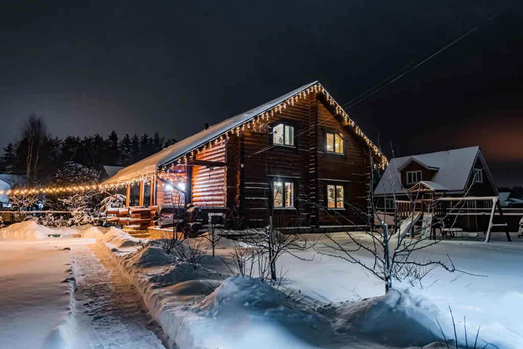 Загородный дом в окружении леса Grovehause