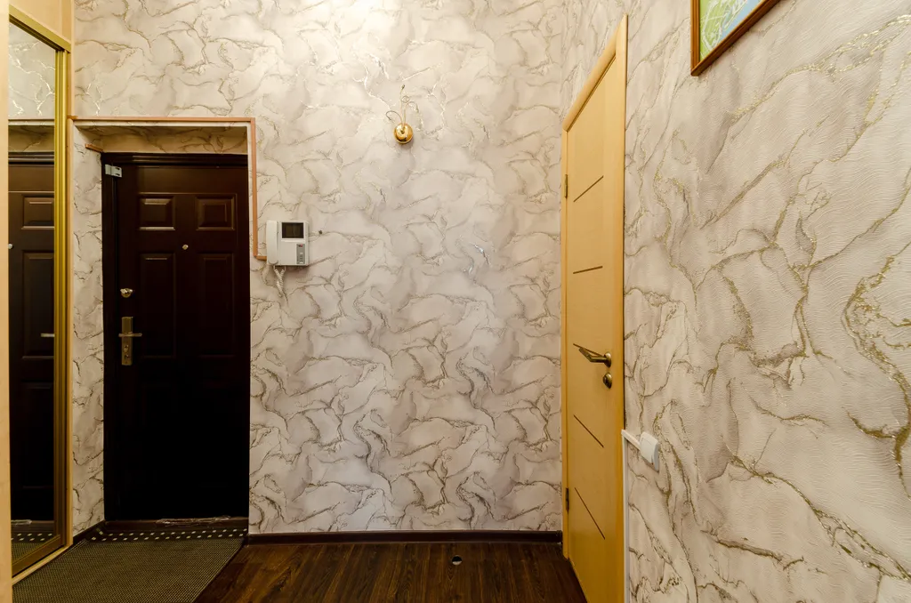 Квартира с высокими потолками, чуть в стороне от суеты/до центра 10мин