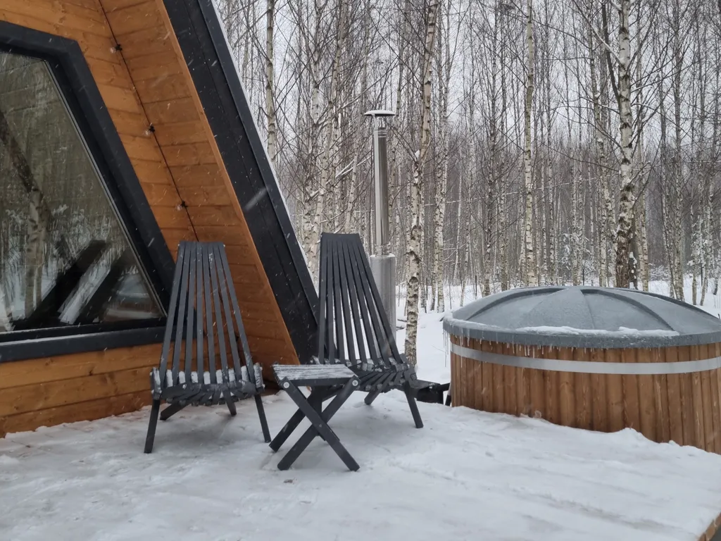 Коттедж Треугольный домик в лесу с горячей купелью — Соловеново