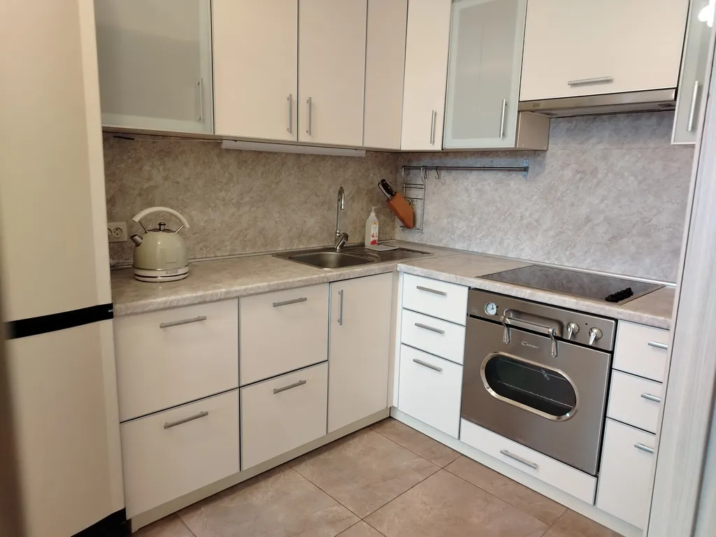 Просторная квартира у метро Стрелка