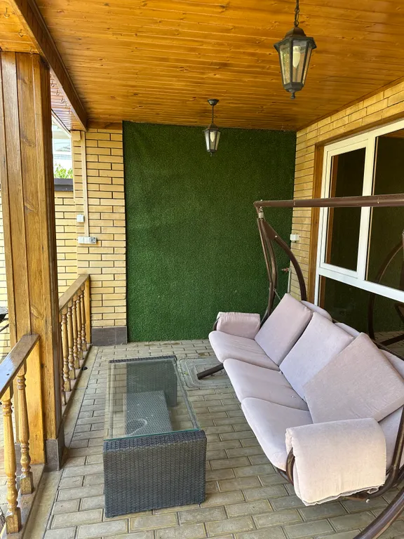 Сдается 3-х этажный дом