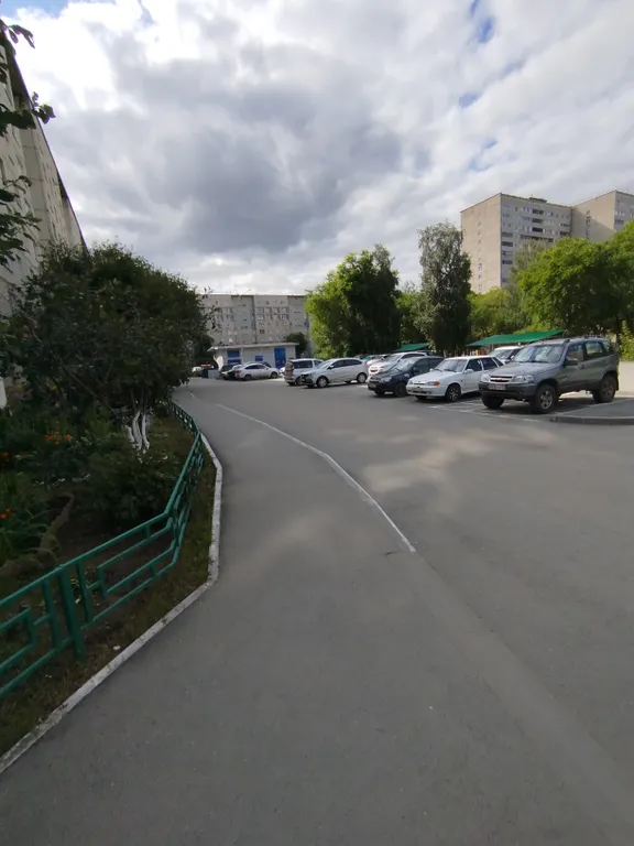 Большая трех комнатная квартира