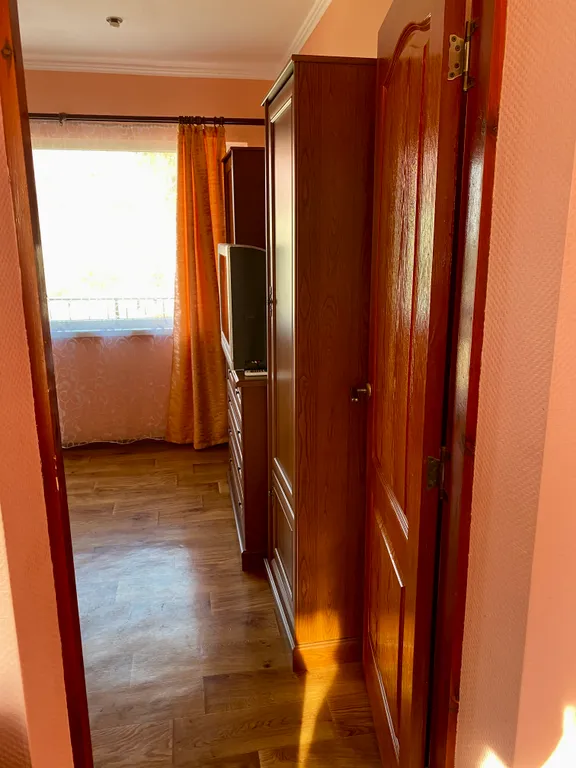 Коттедж Второй этаж дома с отдельным входом с балконом 41м2 ,до моря 4 минуты. — Севастополь